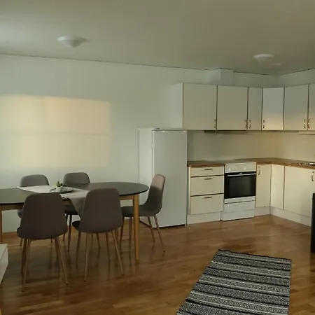 Destination Senja - アパート